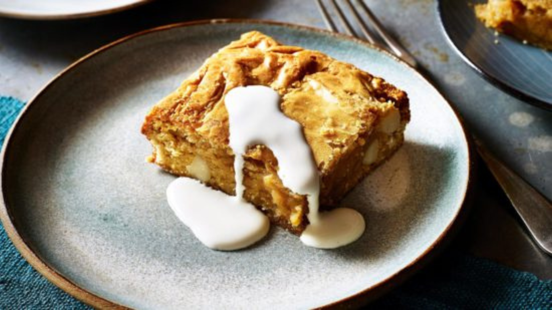 Edel Weiss, Cardamom and Macadamia Squares - Original Beans